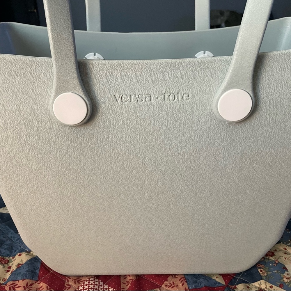 Versa Tote Vira S/M EVA Tote